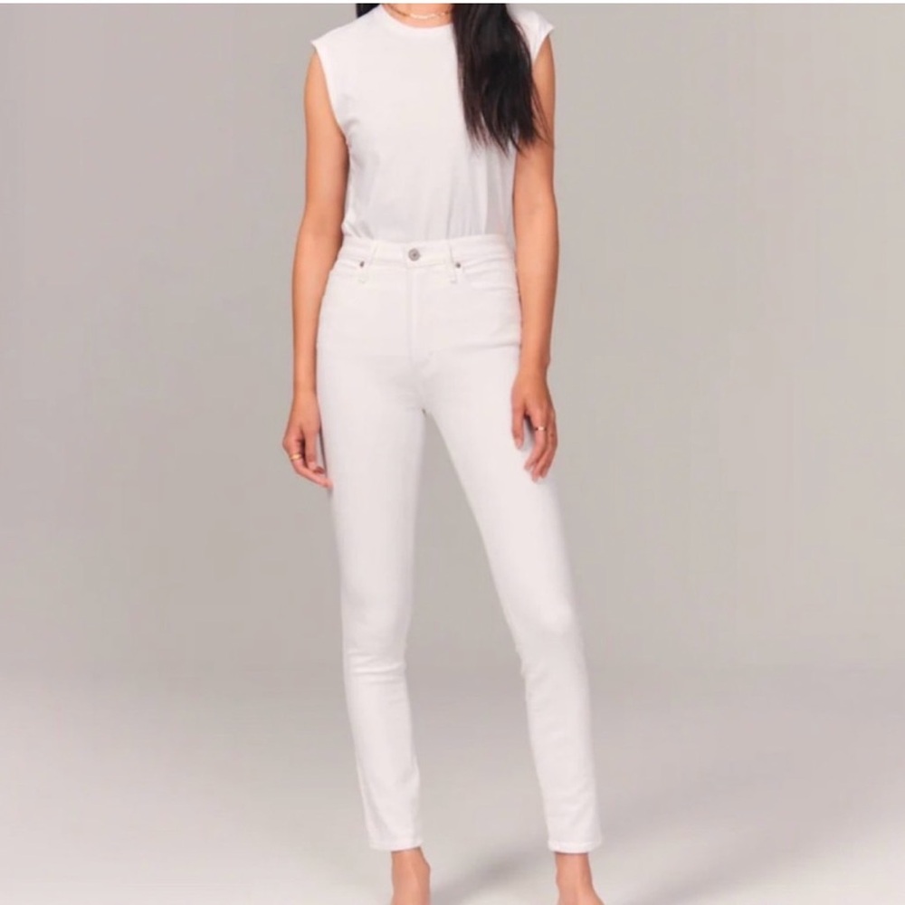 Abercrombie & Fitch Super Skinny High Rise Women's Jeans in white